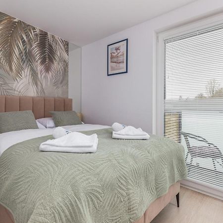 Apartament Swinoujscie Port By Renters Apartment Екстериор снимка